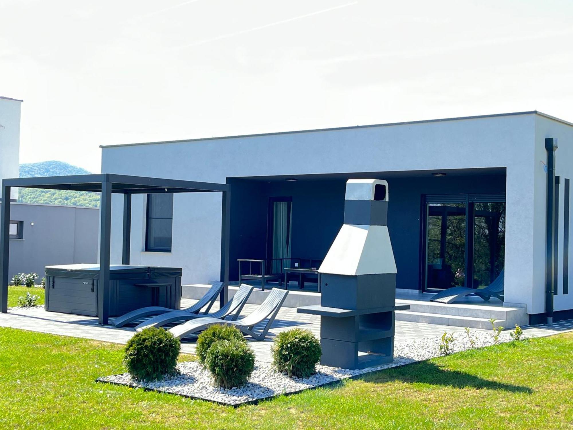 K Relax Place, Varazdinske Toplice, Modern Home With Sauna, Jacuzzi, Wifi מראה חיצוני תמונה